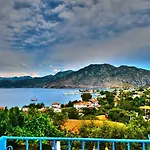 Lacivert Boutique 4* Селемие