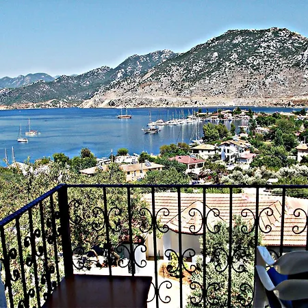 Lacivert Boutique 4* Селемие