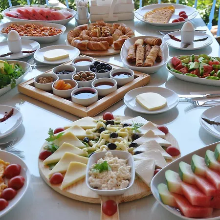 Lacivert Boutique Hotel 2*