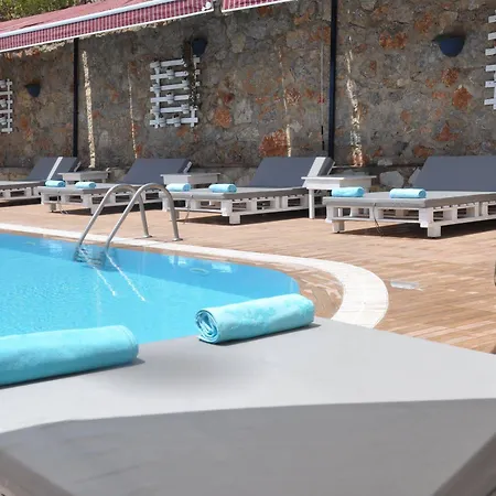 Aparthotel Lacivert Boutique Hotel 2*