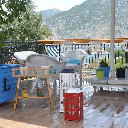 Aparthotel Lacivert Boutique Hotel 2*